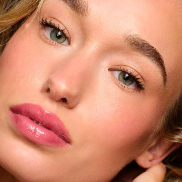 Saie Glossybounce Hydrating Lip Gloss Oil in Remix - Picture 3 of 4